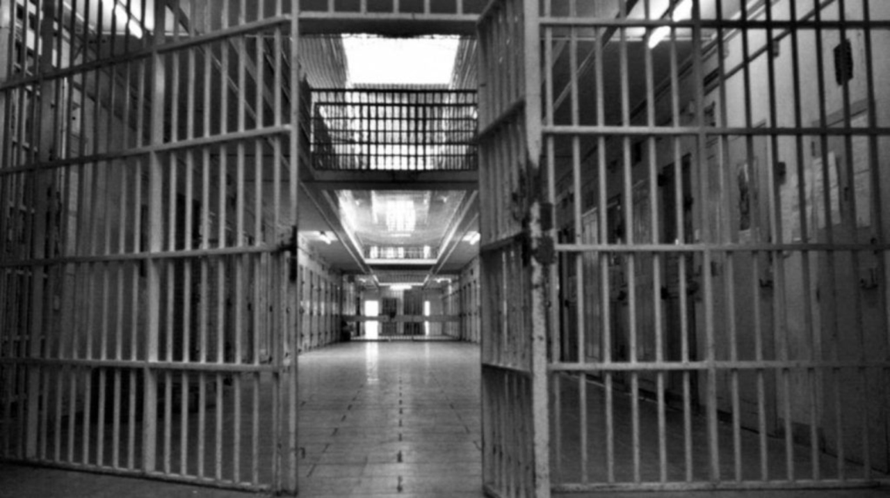 Hombre es sentenciado a 22 años de prisión por trata de personas
