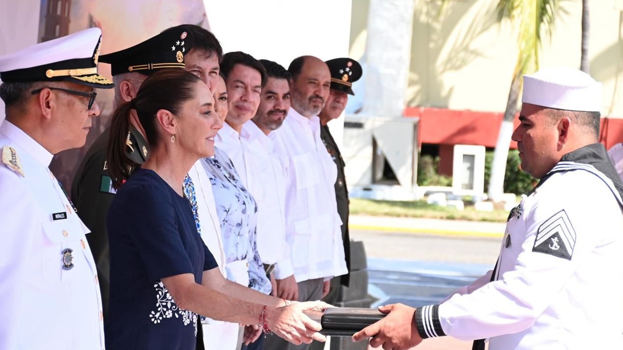 La Armada de México es un baluarte de libertad, independencia y de democracia: Claudia Sheinbaum