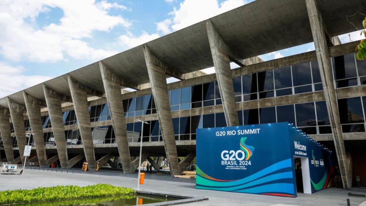 Claudia Sheinbaum llega a Brasil para participar en la cumbre del G20