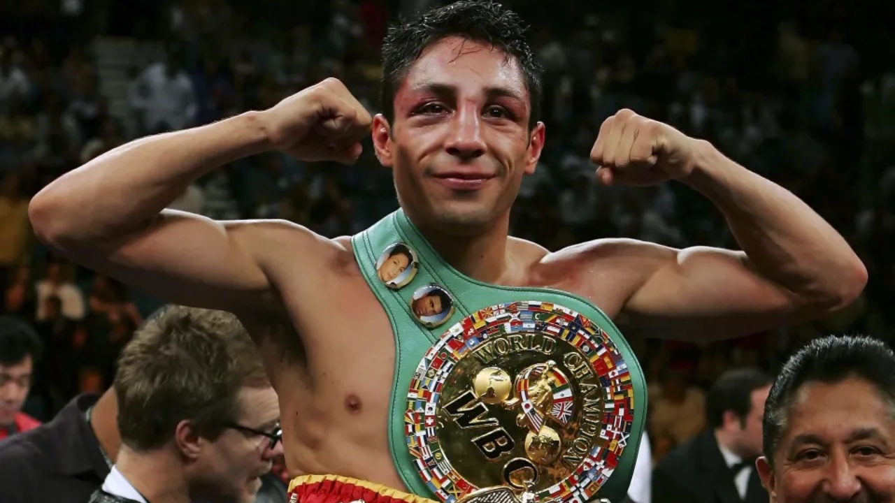 Exboxeador mexicano Israel “Magnífico” Vázquez es diagnosticado con cáncer