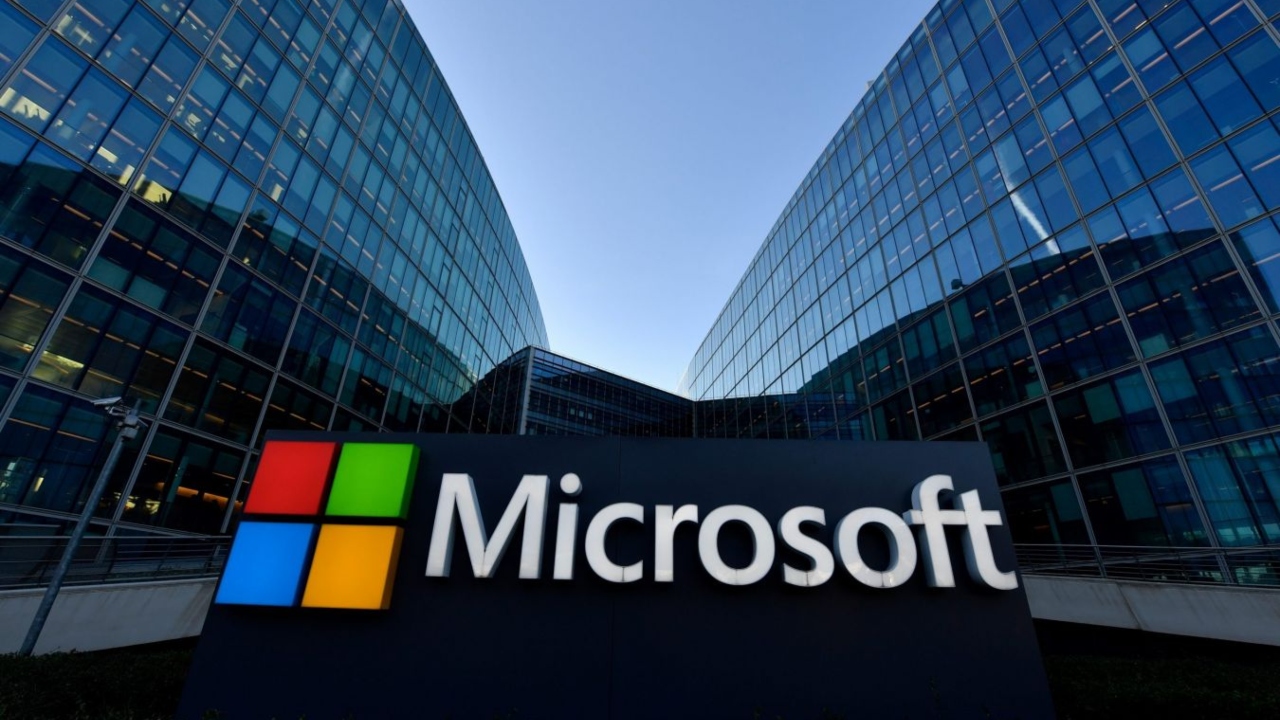 Usuarios reportan caída de Microsoft