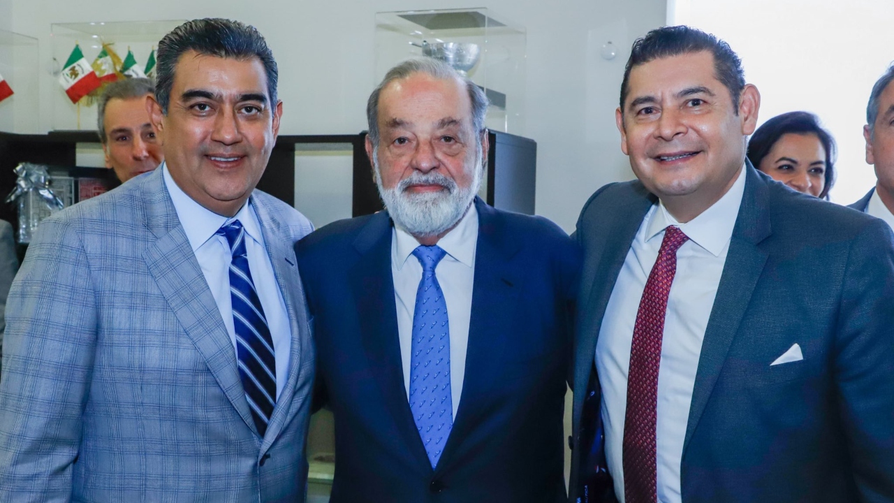 Slim colaboraría en “darle vida” al Centro de Puebla