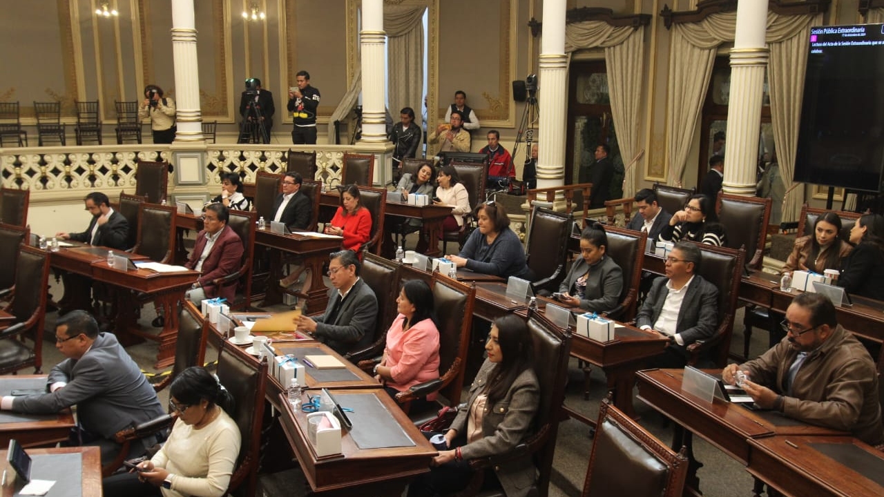 Congreso aprueba lista de 11 aspirantes a la Fiscalía de Puebla