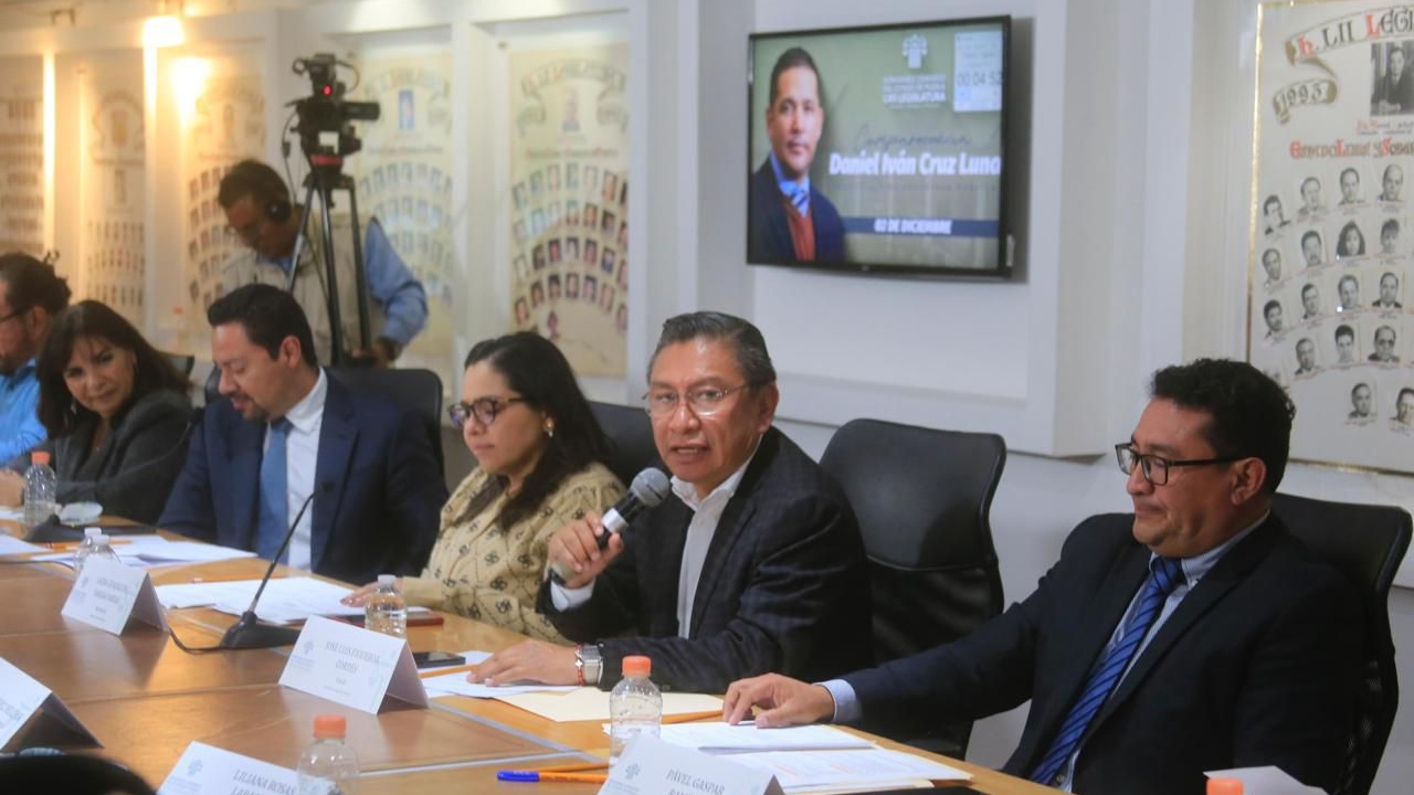 José Luis Figueroa respalda el quehacer periodístico