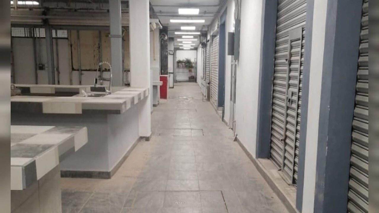 Tras reconstrucción del mercado Domingo Arenas regresan 300 comerciantes