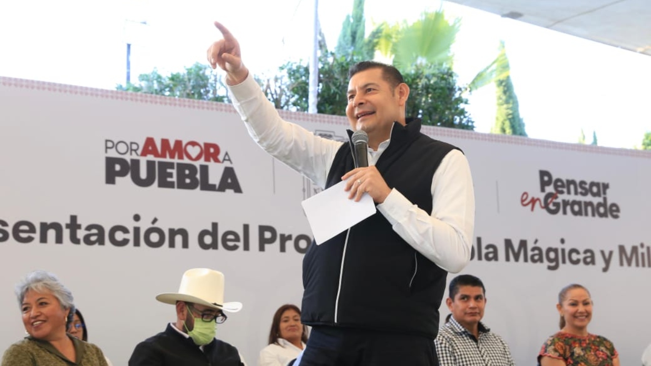 Presenta Armenta el \"Proyecto Puebla mágica y milenaria\"