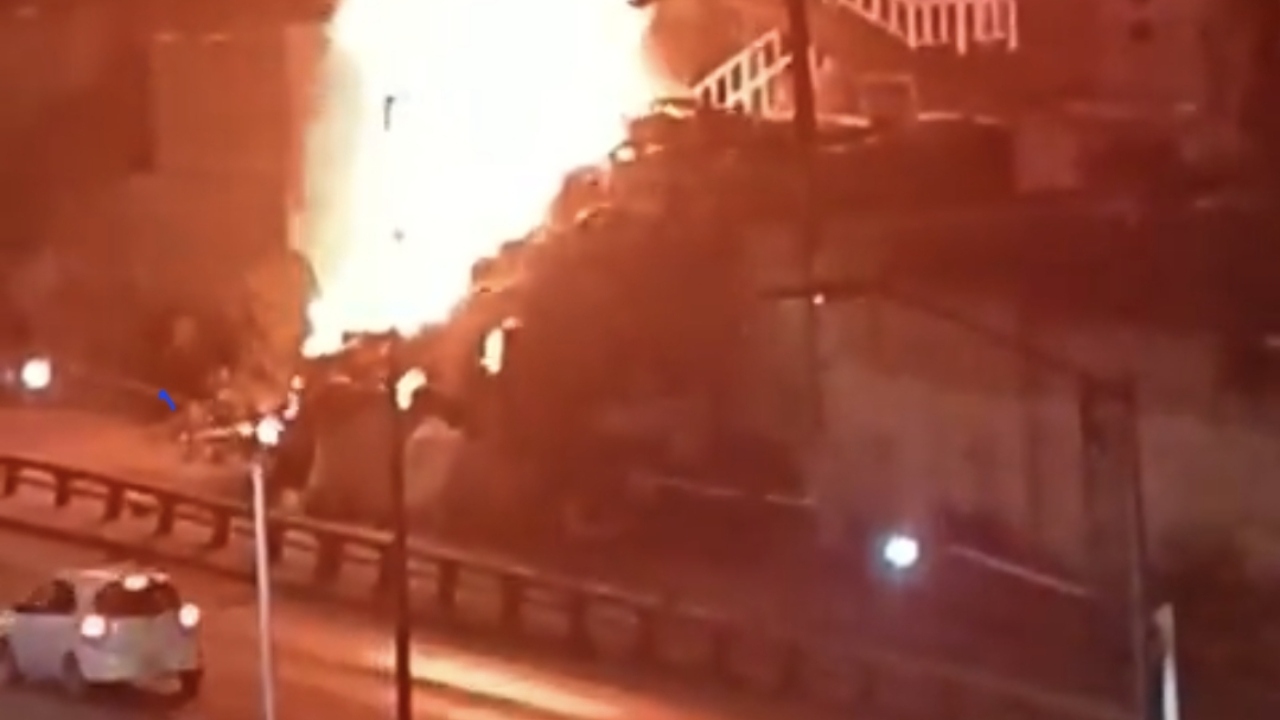 Se incendia casa de recolectora cerca del Periférico