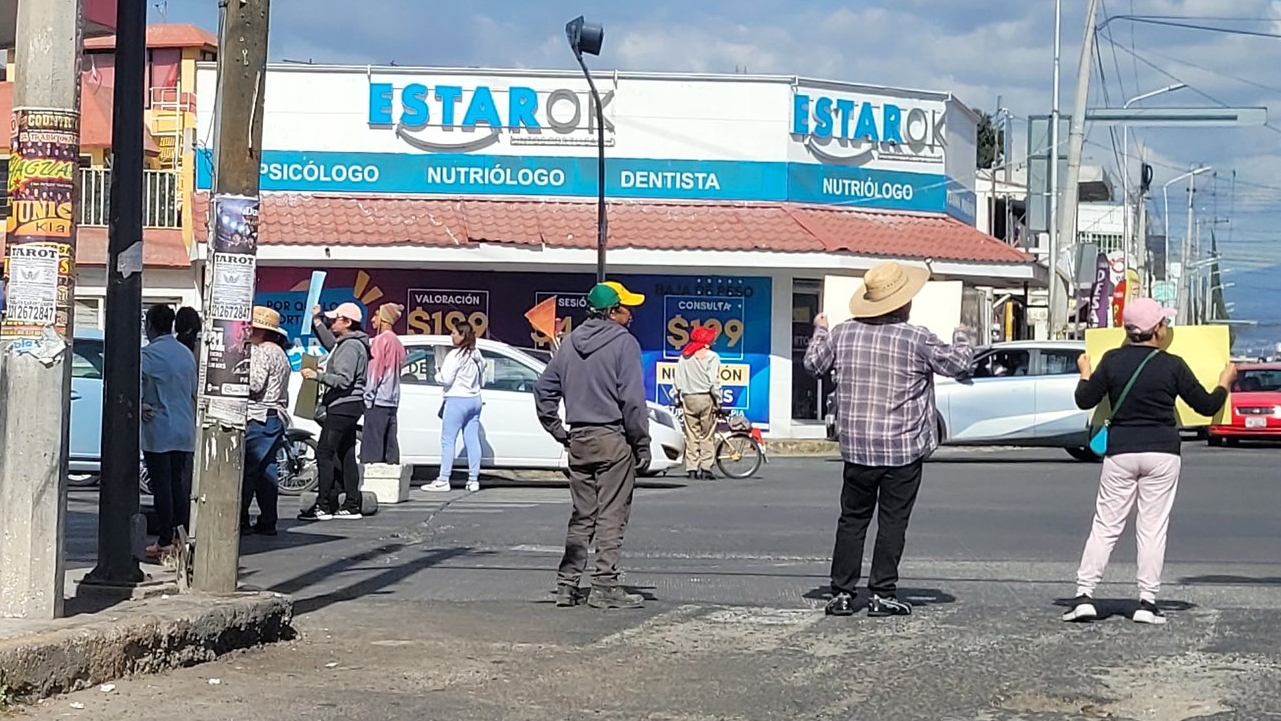Protestan en Infonavit El Carmen por falta de agua
