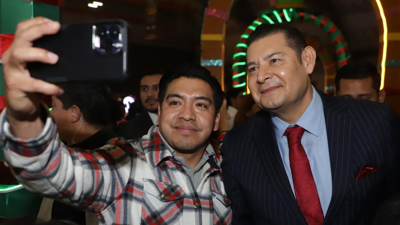 Recibe 210 mil visitantes el Festival Navideño “Por Amor a Puebla”