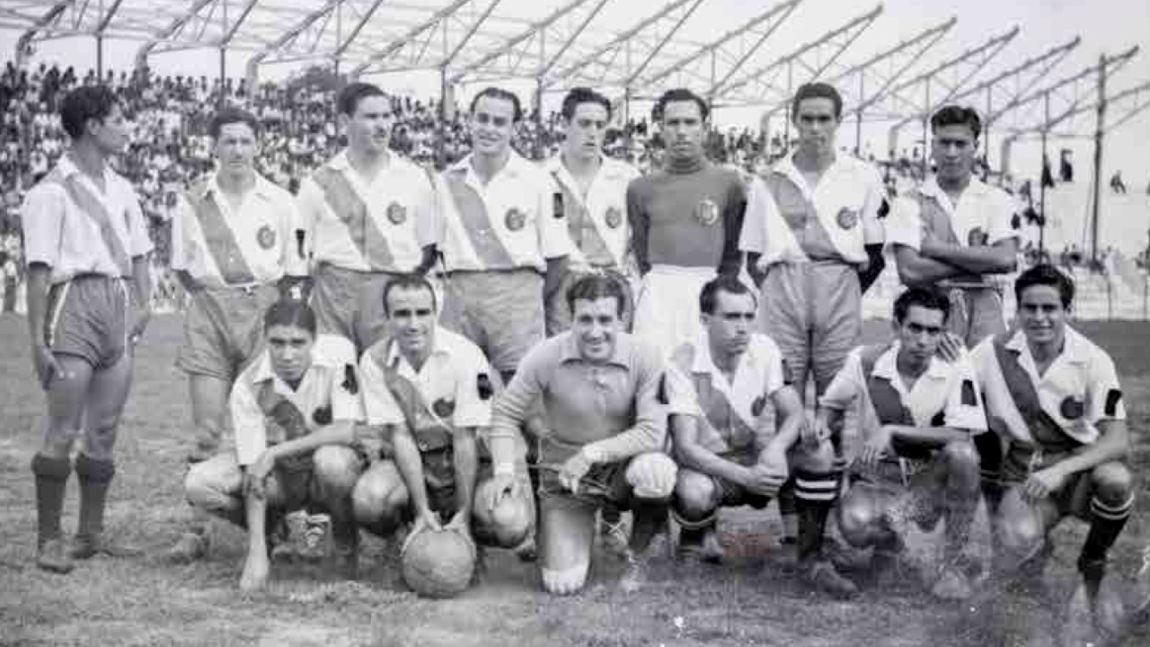 Cultura emite libro sobre historia del Club Puebla