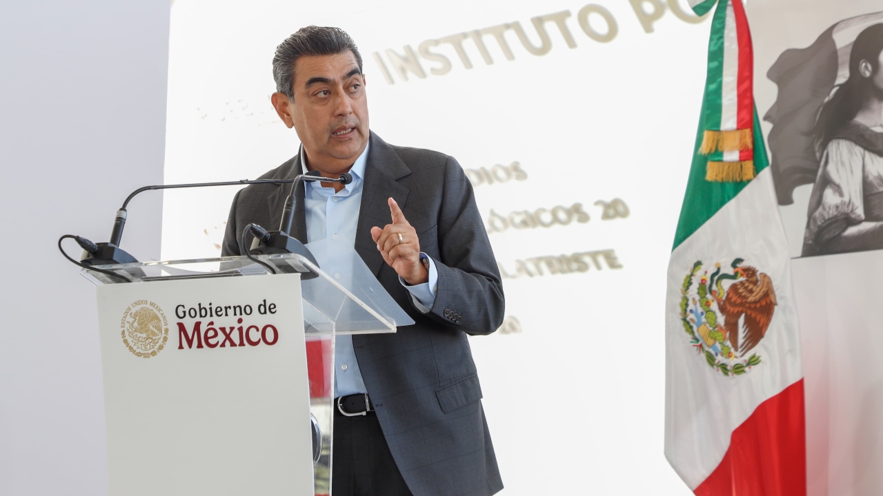 Hay intereses que siembran infundios en Puebla: Salomón