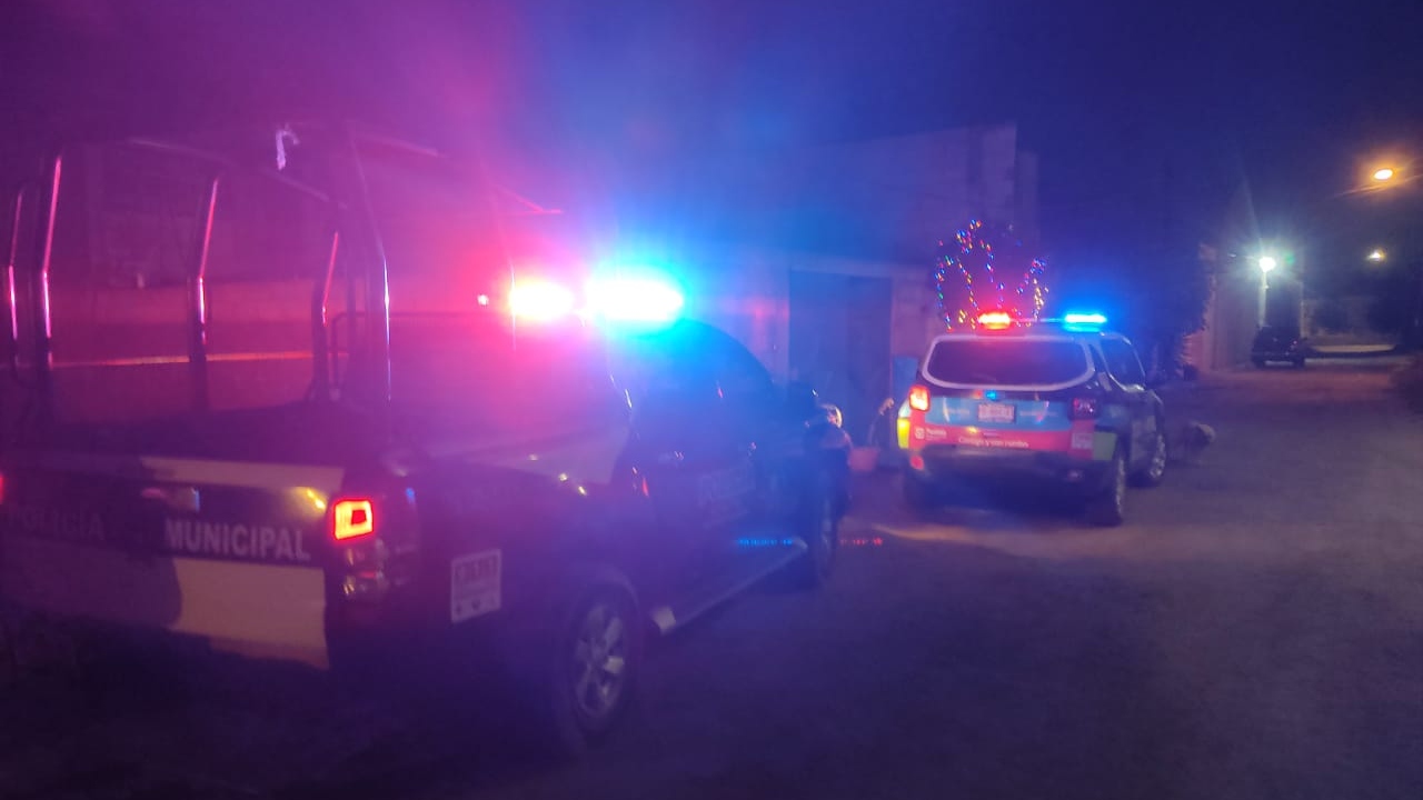 Abandonan caja con restos humanos en Amalucan