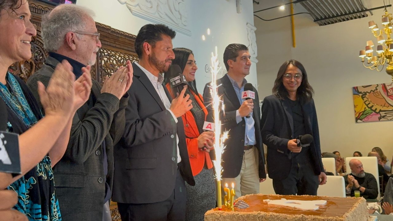 “Estamos al Aire” celebró 15 años de transmisiones