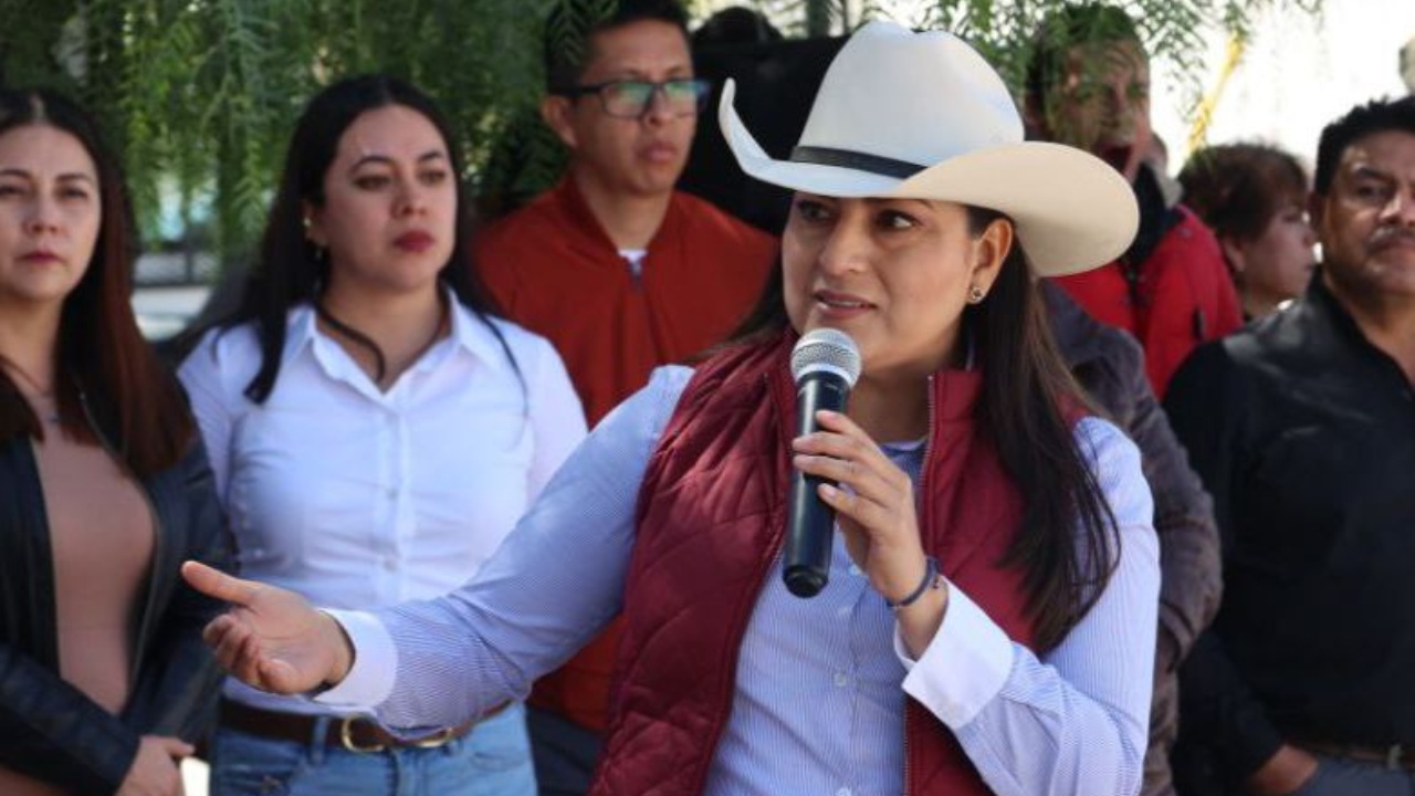 Claudia Rivera respalda protección del maíz nativo