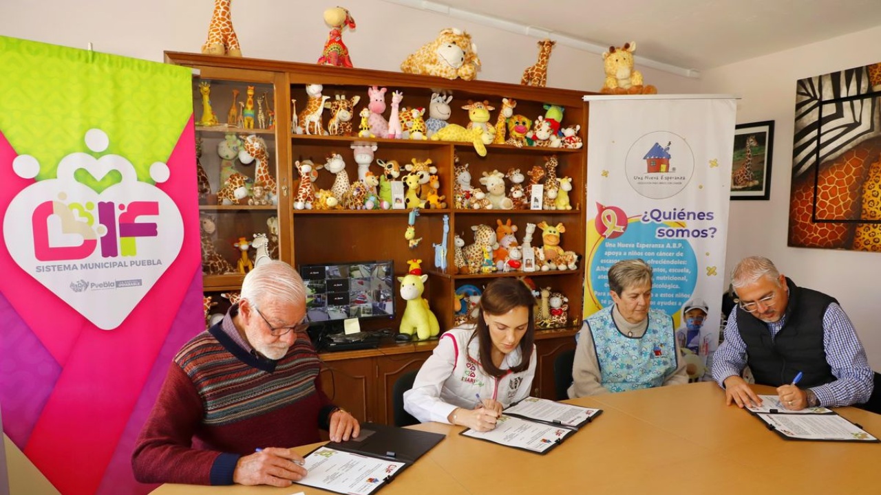 SMDIF firma convenio para apoyar tratamientos de cáncer infantil