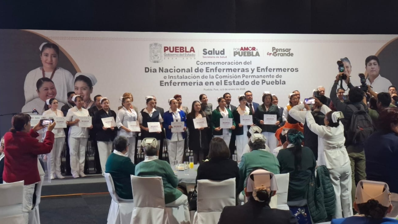 Puebla conmemora el Día Nacional de Enfermeras y Enfermeros