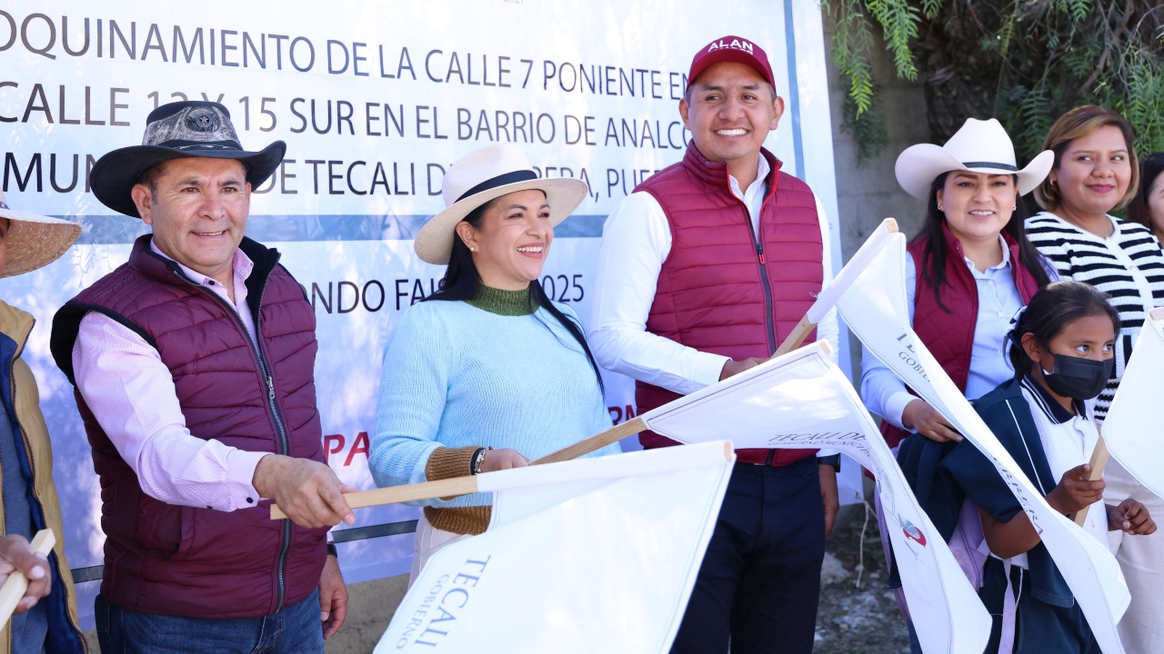 Liz Sánchez encabeza inauguración de obras en Tecali de Herrera