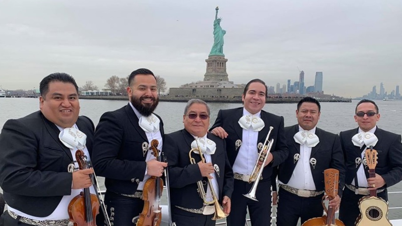 En NYC, mariachi de Puebla le cantan al amor, a la nostalgia y a la esperanza