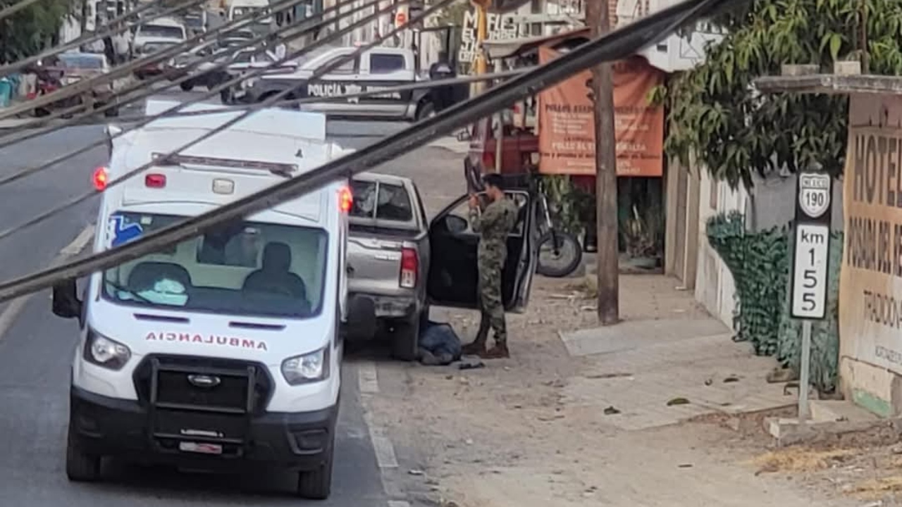 Desmantelan en Acatlán banda dedicada al robo de vehículos