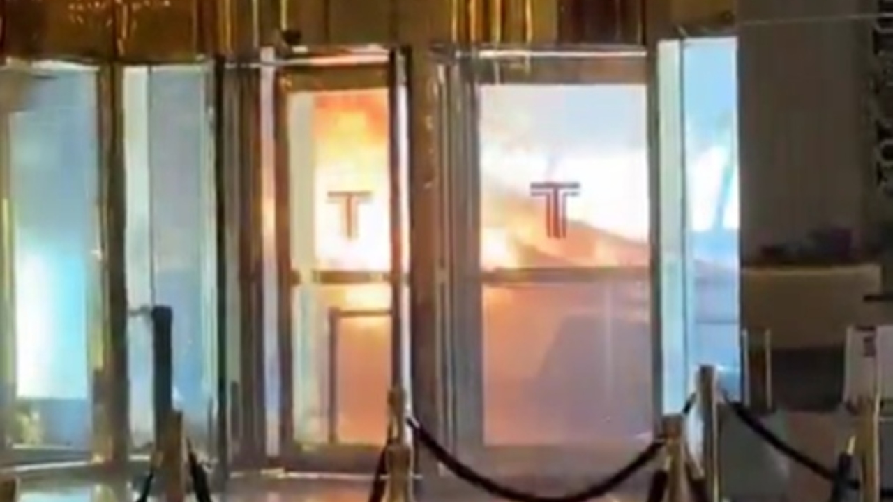Explota Cybertruck afuera de Trump Tower en Las Vegas