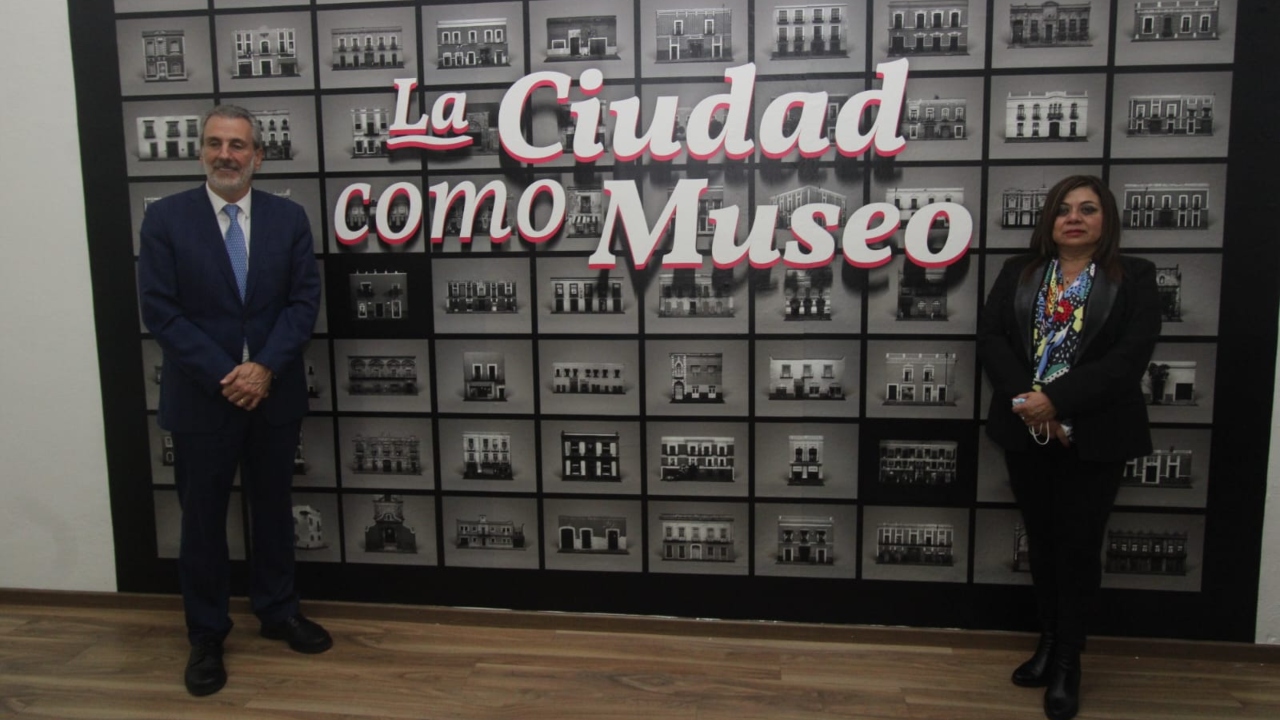 Inaugura Comuna la exposición “Cien Fachadas”, en el Virreinal