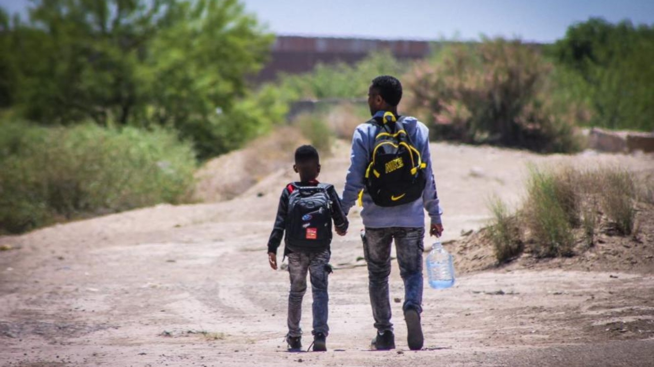 Rescatan a 46 migrantes en Nicolás Bravo, Puebla