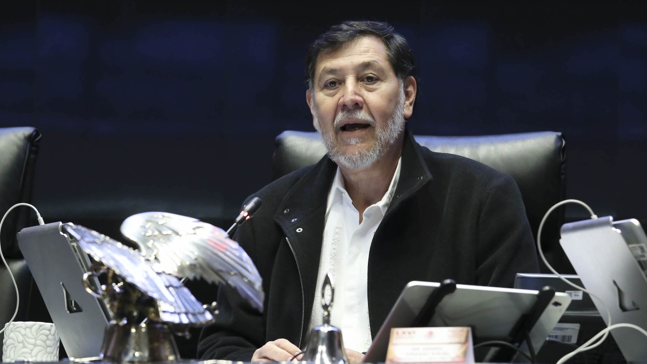 Exhorta Noroña a Trump a \"modificar su conducta política\"