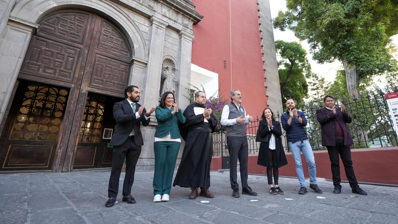 Entrega alcalde trabajos de mejora urbana en la capital