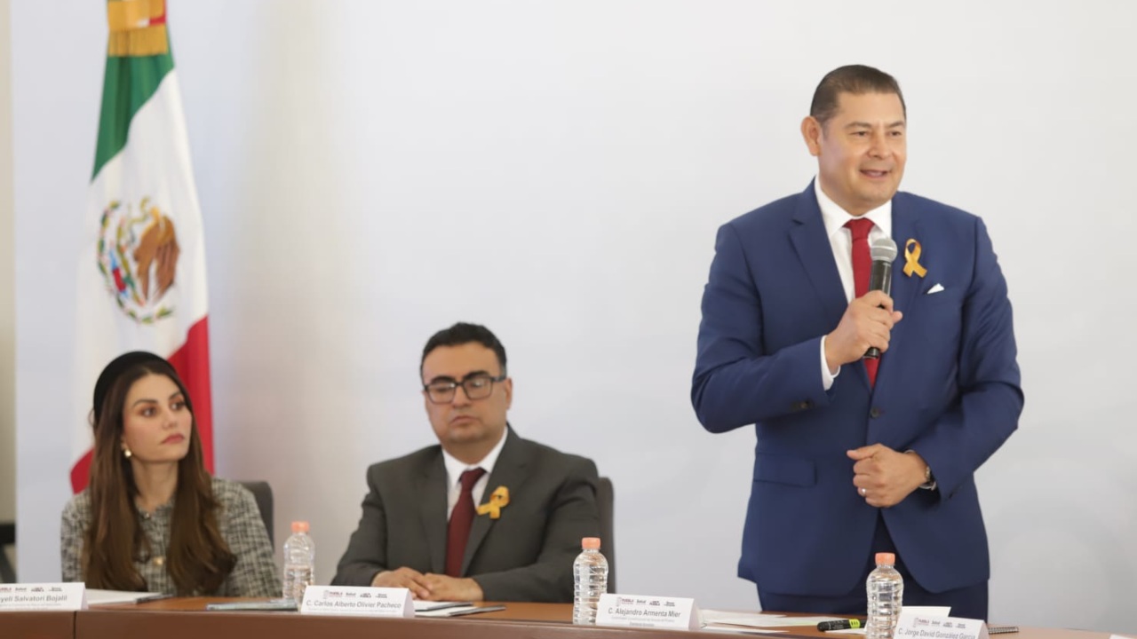 Reinstalan en Puebla el Consejo Estatal de Salud