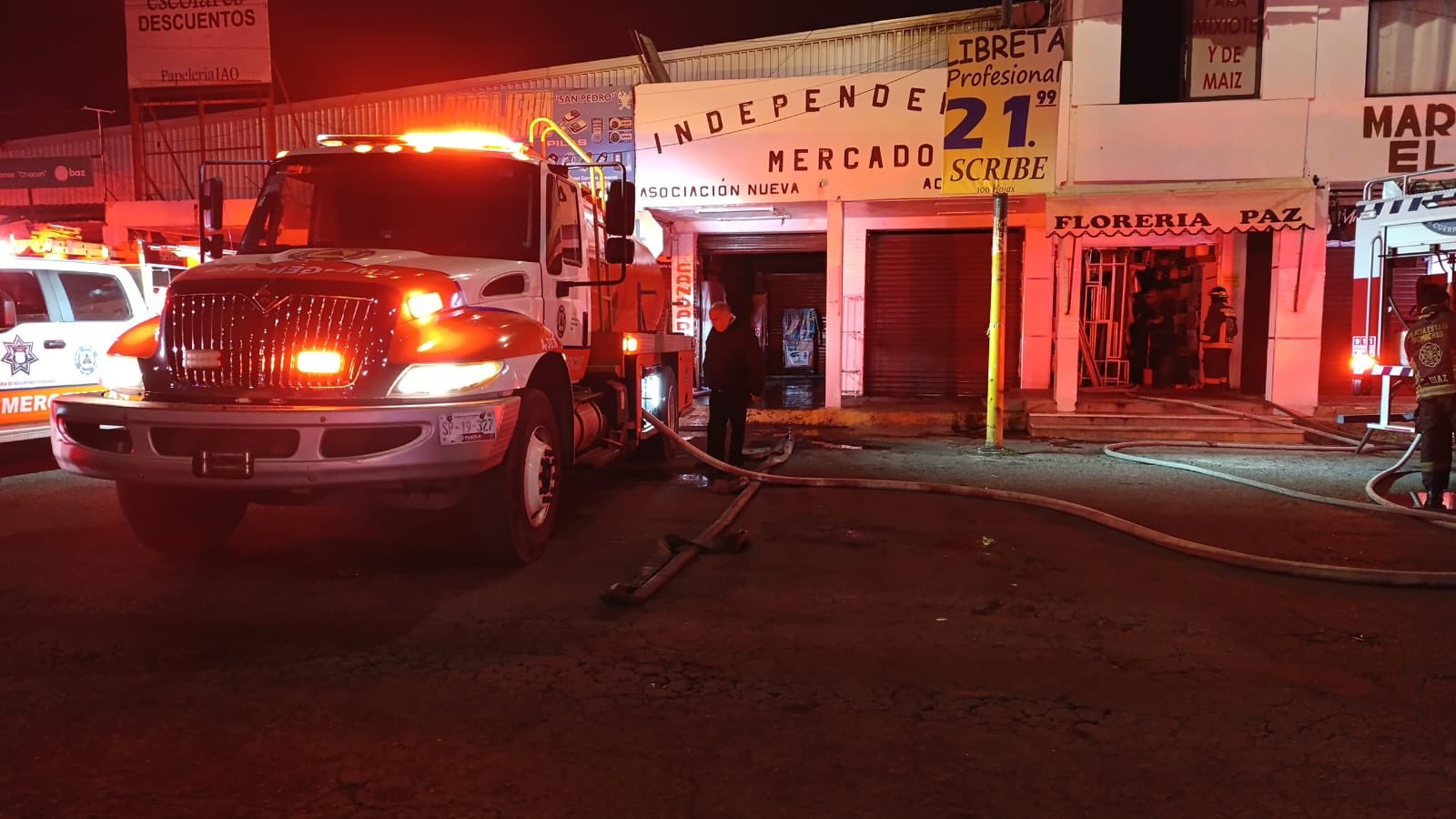 Protección Civil del Municipio de Puebla y SSP sofocan incendio en el mercado Independencia