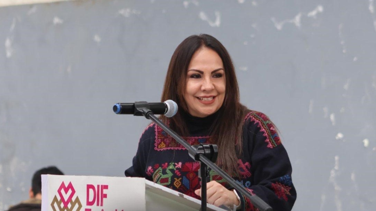 Acusan feministas a Karla Martínez de violencia política de género
