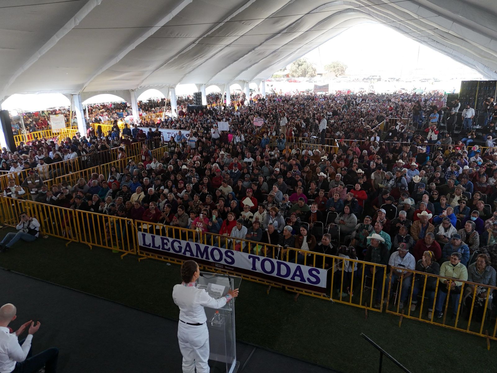 Anuncia Sheinbaum la universalidad de la pensión a personas con Discapacidad en Durango