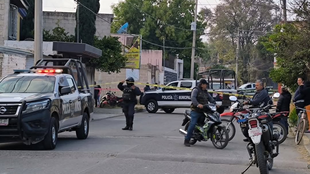 Mujer es asesinada a balazos en Santa Catarina Hueyatzacoalco