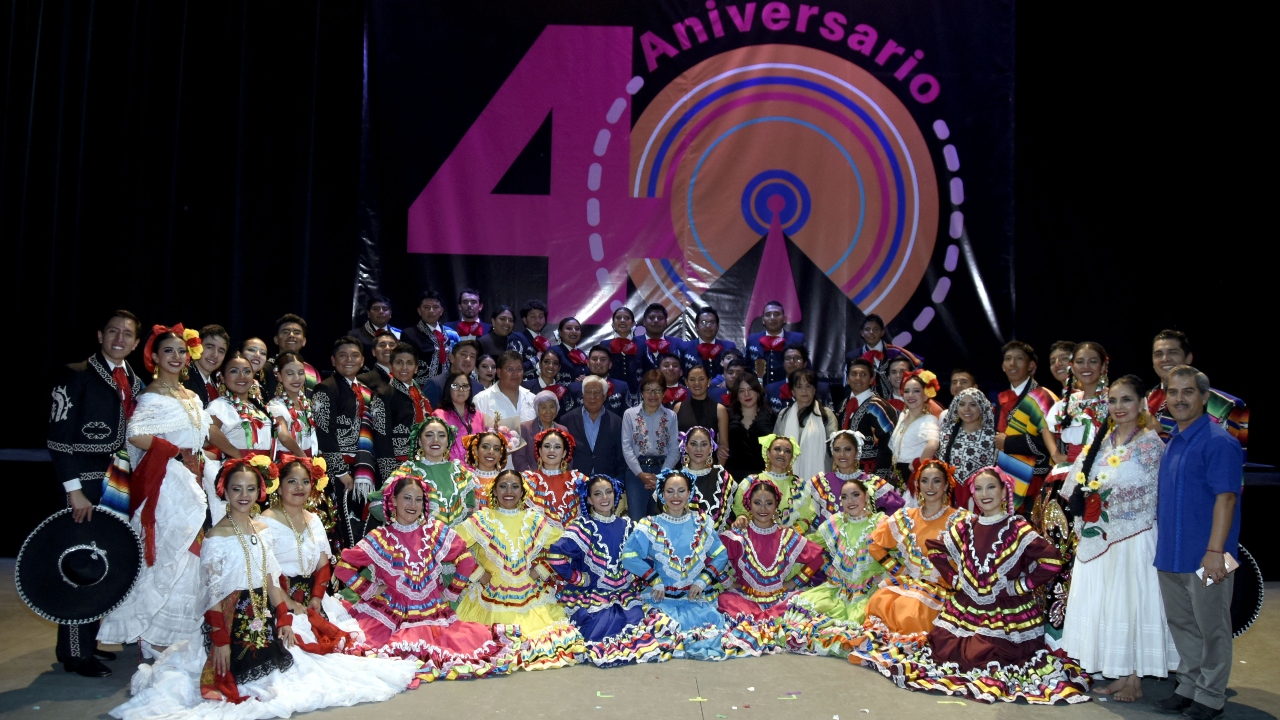 Conmemora rectora 40 años del Ballet Folklórico de la BUAP