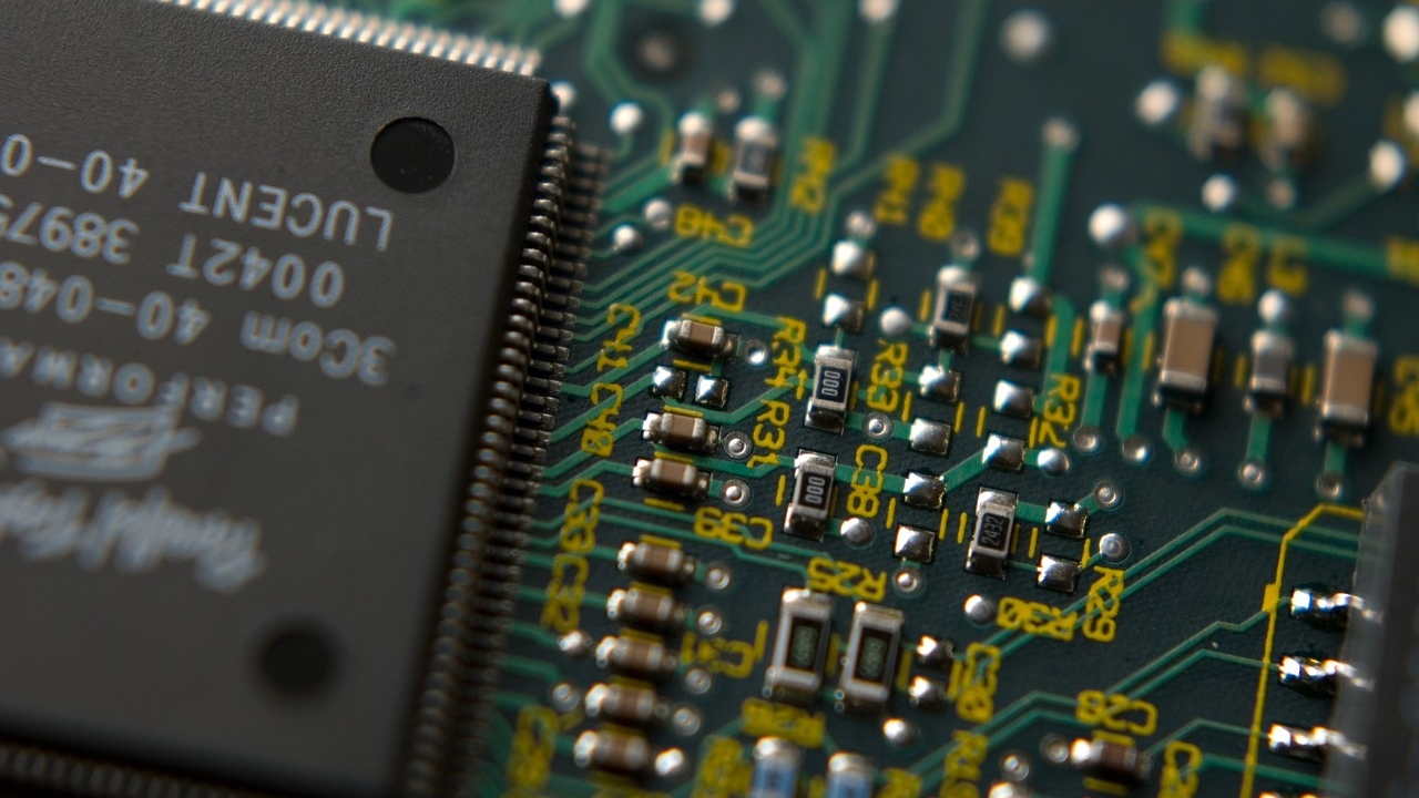 Puebla, pionera en producción de semiconductores: Armenta