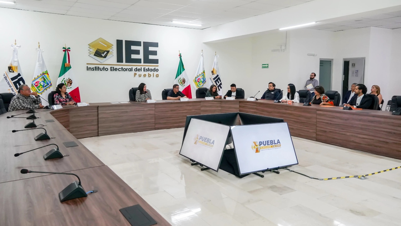 Organizaciones afines a la 4T y Antorcha, buscan registro como partidos
