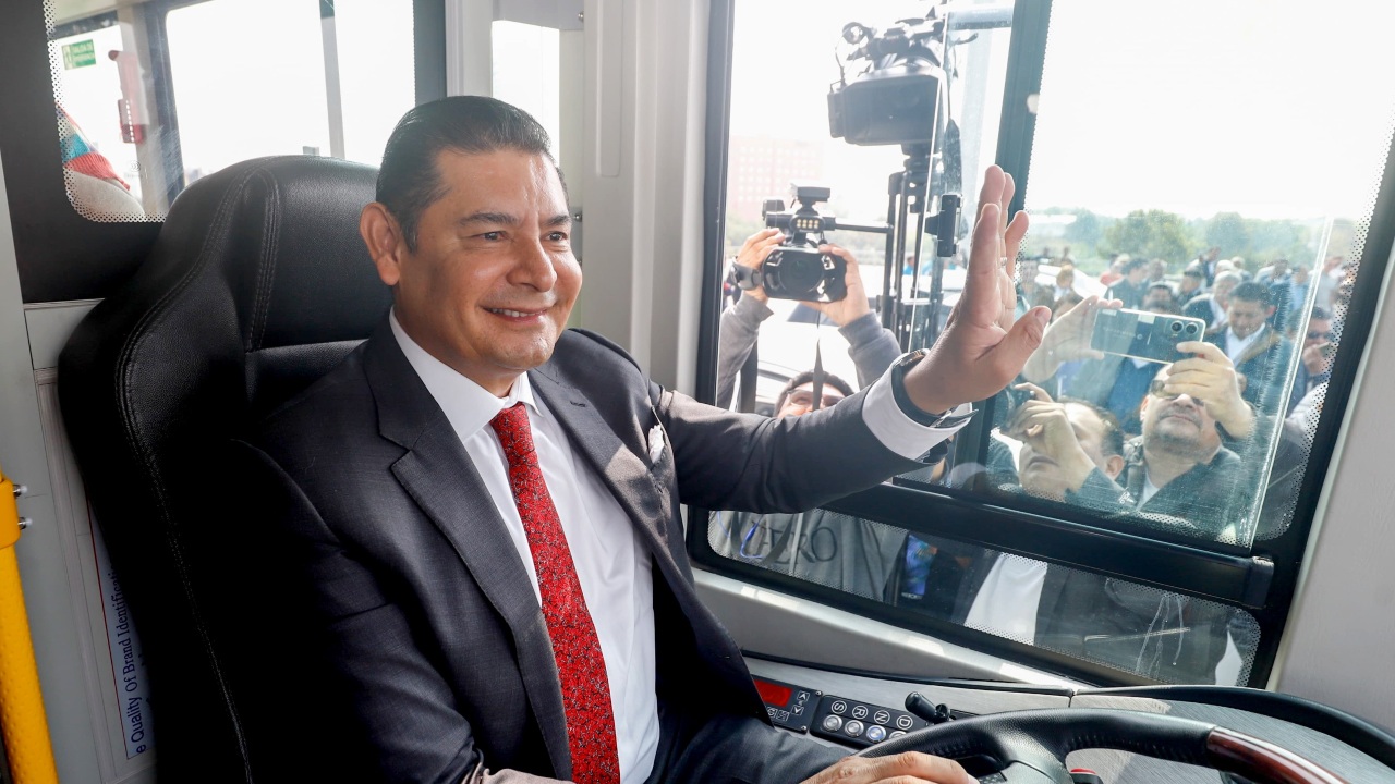 Puebla se suma a la electromovilidad impulsada por Claudia Sheinbaum