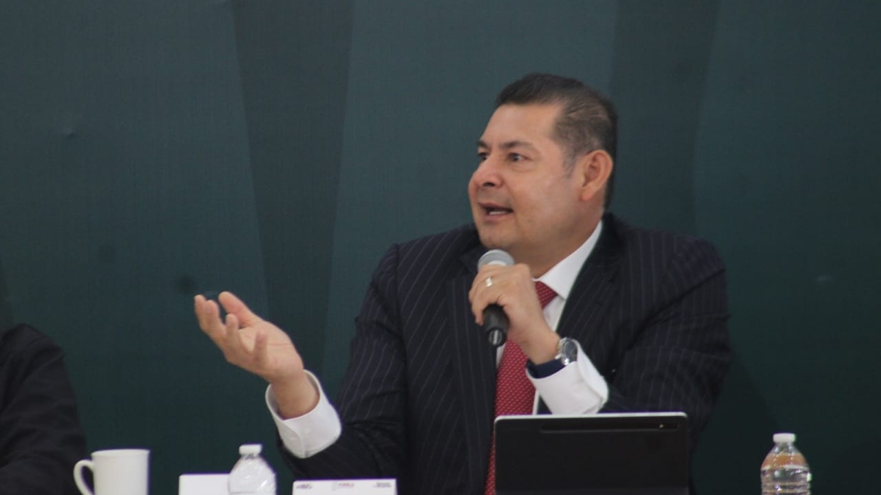 Viajará Armenta a Los Ángeles para inaugurar sede de Casa Puebla