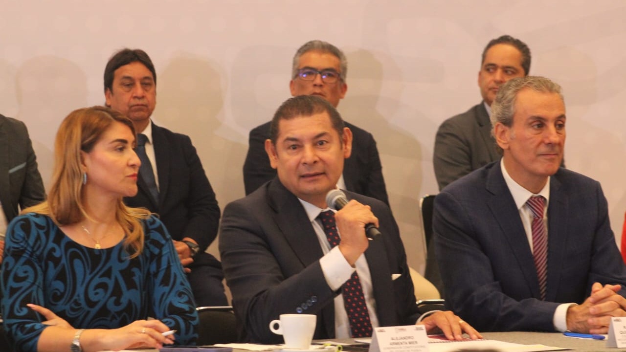 Armenta impulsará revisiones a corralones y grúas