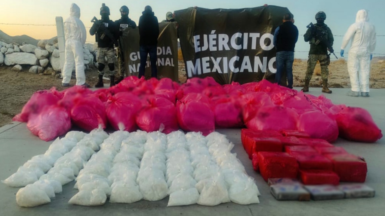 Ejército Mexicano y GN aseguraron mil 424 kilos de metanfetamina