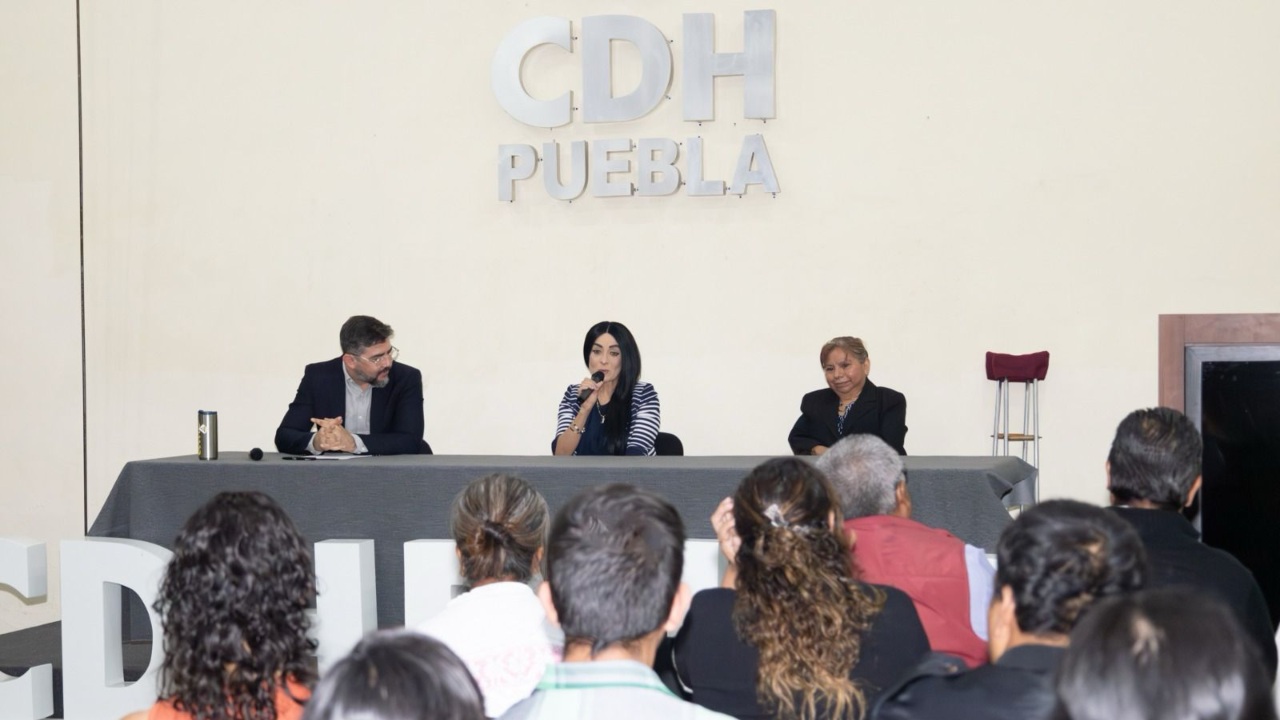 Fortalece CDH Puebla derechos de personas con discapacidad