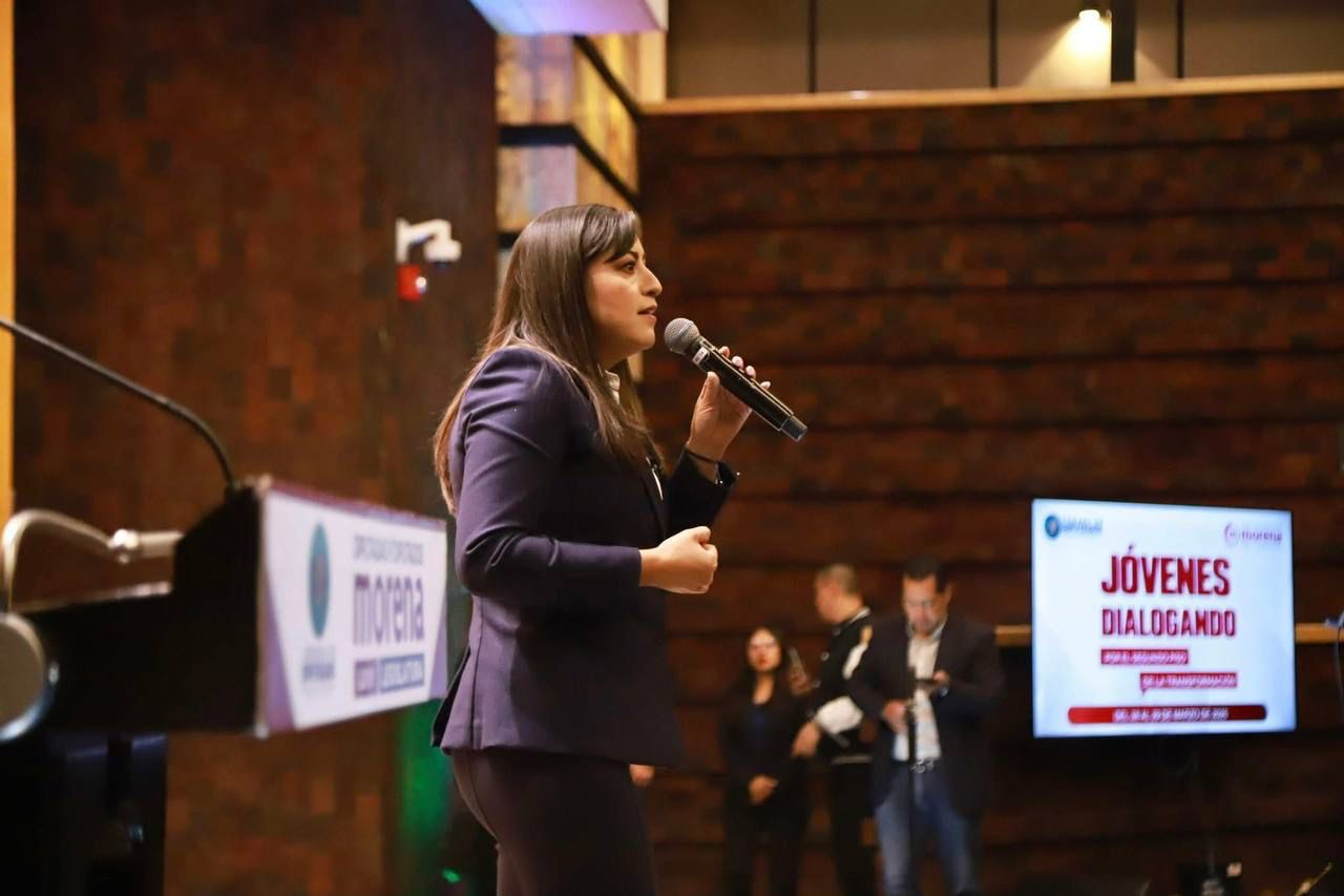 Llama Claudia Rivera a jóvenes a conquistar espacios políticos