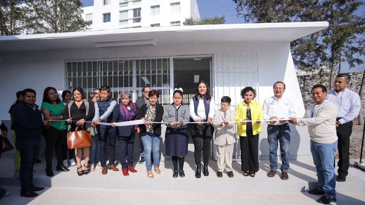 Lupita Cuautle entrega aula didáctica en colonia Concepción Guadalupe