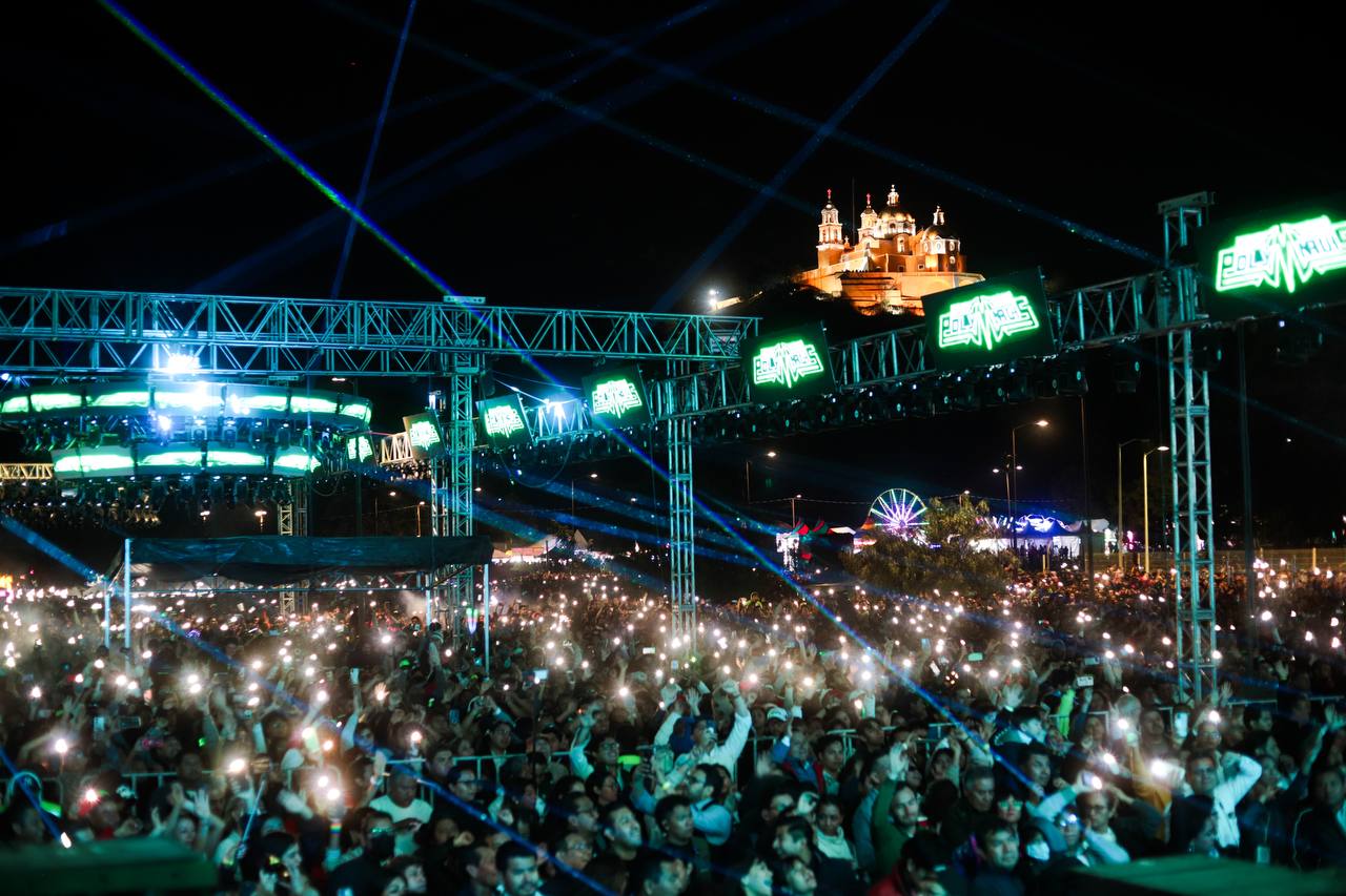 Más de 120 mil personas acuden al ritual de Quetzalcóatl y la presentación de Polymarchs en SACH