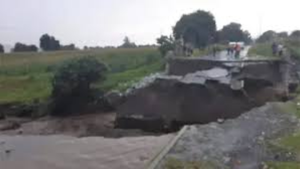 Puente Zoapan será reconstruido tras daños de lluvias de 2021