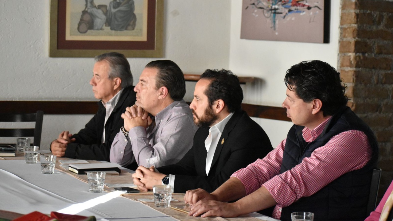 Autoridades capitalinas buscan esclarecer dudas sobre los parquímetros