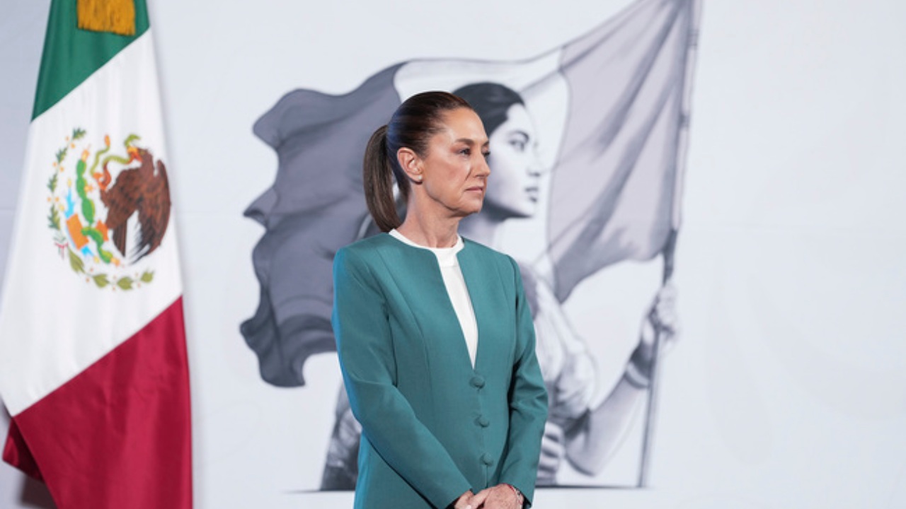 Gobierno expone campaña de desinformación contra Sheinbaum y AMLO