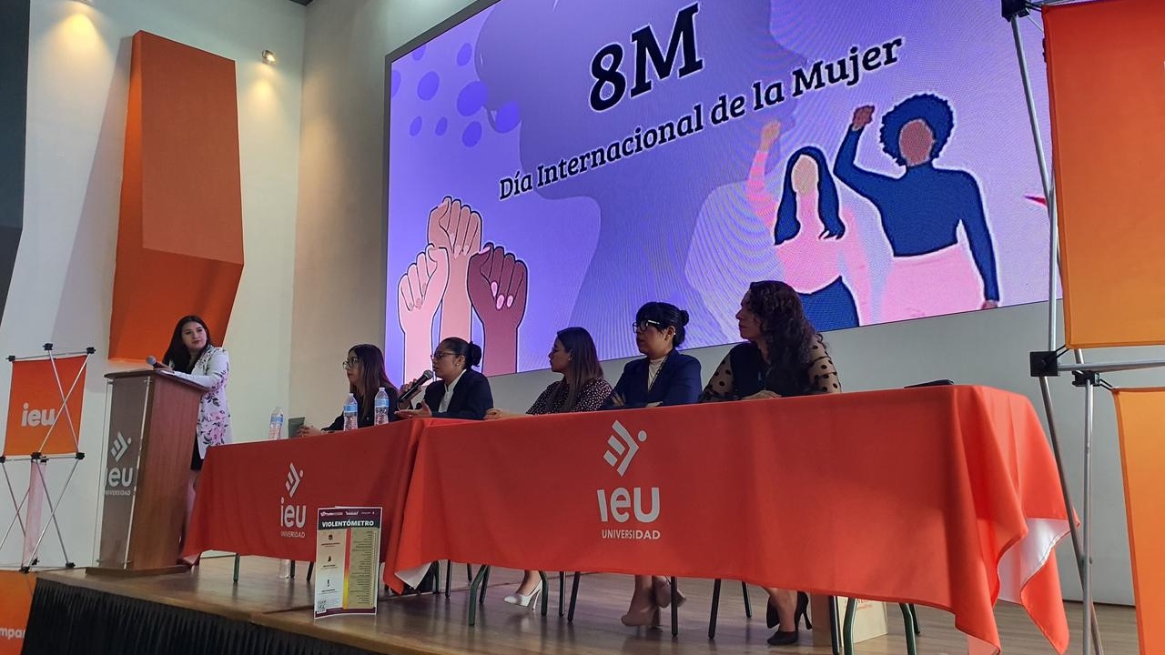 CDH Puebla participa en Foro por el Día de la Mujer