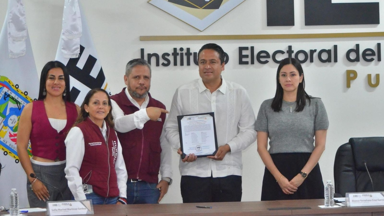 Llama alcalde electo, Juan Rivera, a la unidad en Chignahuapan