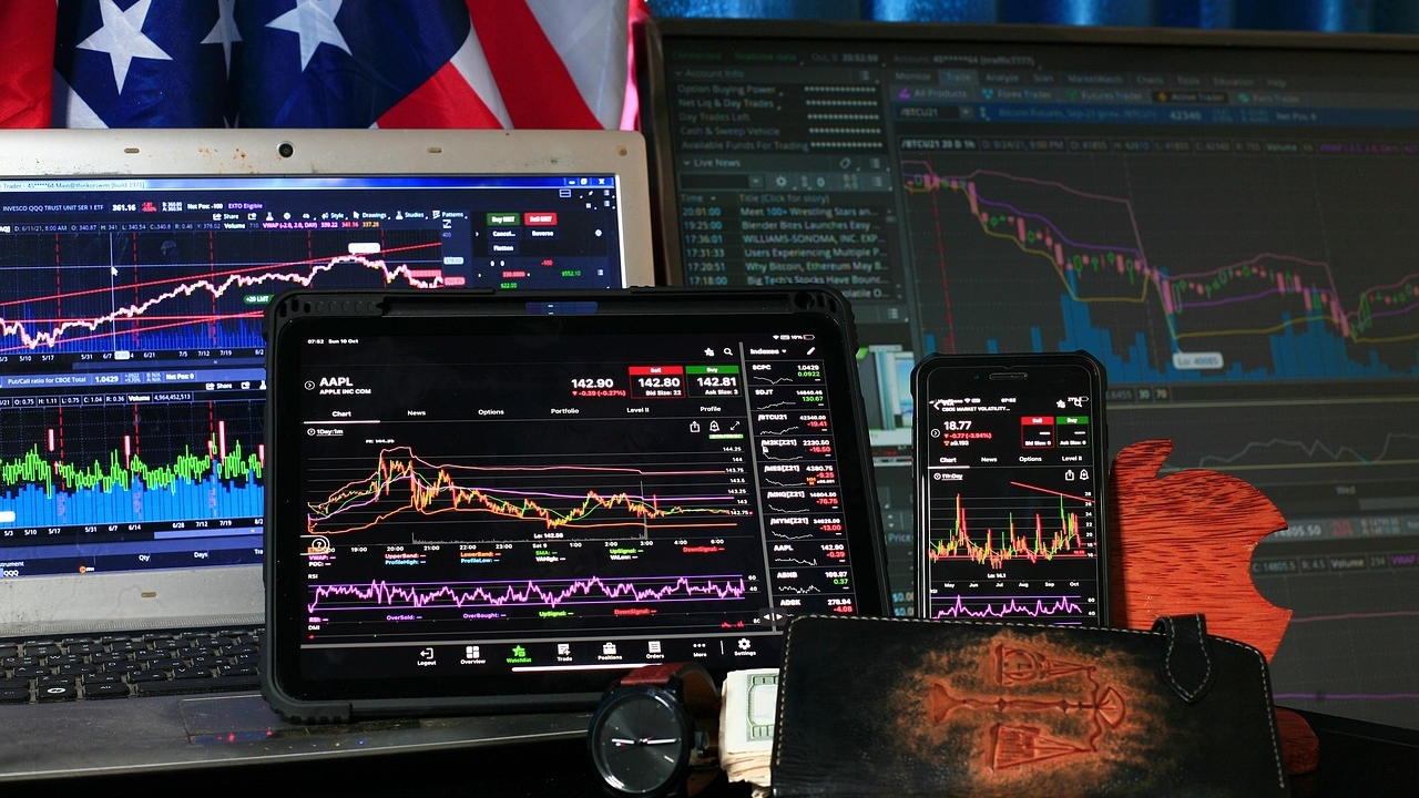 Bolsas de Asia se desploman, como efecto de aranceles de Trump